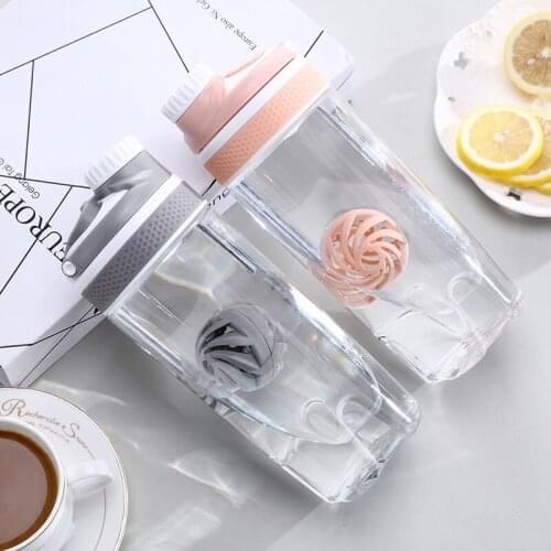 Woman Sport Water Bottle Gym Fitness Shaker Bottle BPA Free Plastic Whey Protein Bottles for Outdoor Camping Travel Hiking