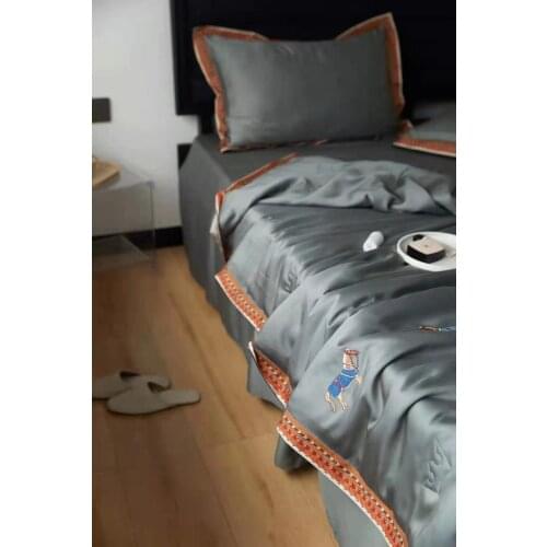 4.5KG 200x230cm summer air condition quilt Machine washable