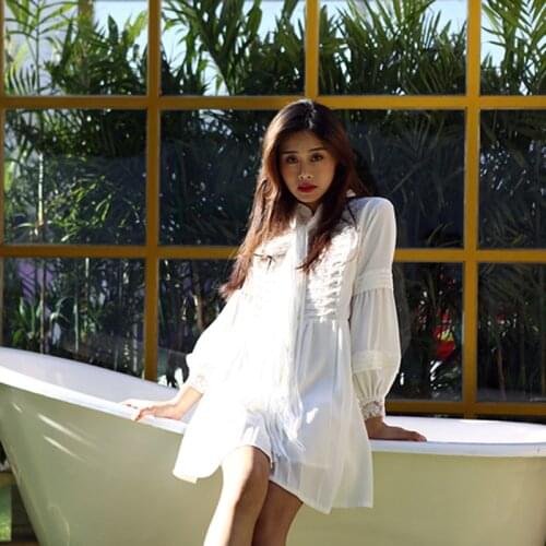 Court move heavy New embroidery dress design lace pearl clasp tassel lantern sleeve shirt loose version