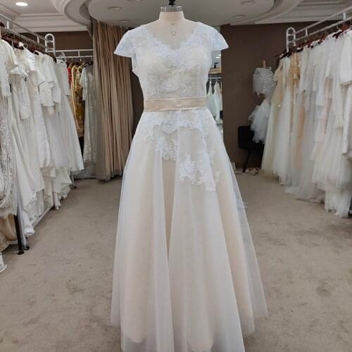 Appliqued Tulle Cap Sleeves Wedding Dress Factory Price Reap Photos 2021 A Line Full Length V Neck Sash Bridal Gown Dress #3132