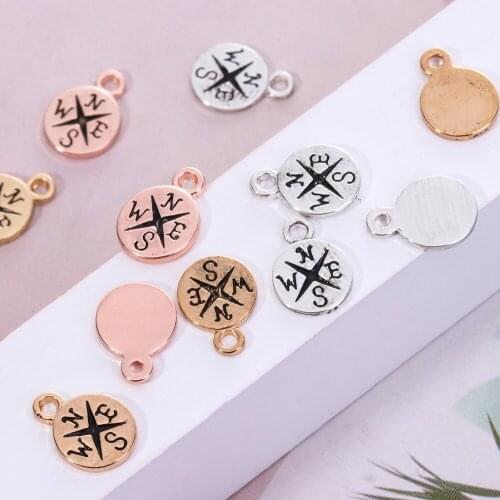 Pendant 10 pieces of Gothic round compass guide direction necklace bracelet looking for jewelry metal pendant