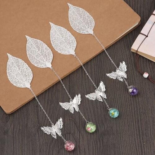 1PC 3D Butterfly Metal Bookmarks Retro Hollow Brass Bookmark Brass Book Clip Tassel Pendant Stationery School Office Supplies