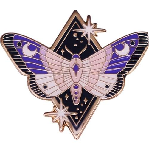 Luna Messenger Moth Lunar Love Crescent Moon Butterfly Enamel Brooch Pins Badge Lapel Pins Metal Fashion Jewelry Accessories