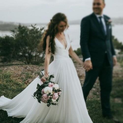 2021 Beach Chiffon Wedding Dresses for Bride A Line V Neck Pleats Wedding Bridal Gowns vestidos de novia