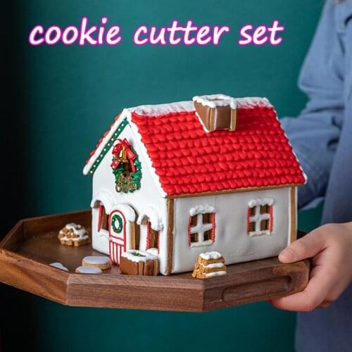 18/10pcs 3D Christmas Cookie Cutters Xmas Stainless Steel Gingerbread House Cutter Set with Snowman Reindeer Tree Baking Mold