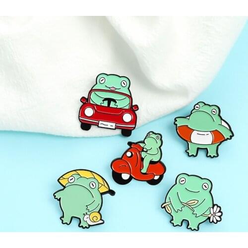 Creative Driving Motor Car Frog Brooch Fashion Enamel Badge Pins Clothes Shirt Jeans Charm Lapel Pin Accessory Metal Jewelry New