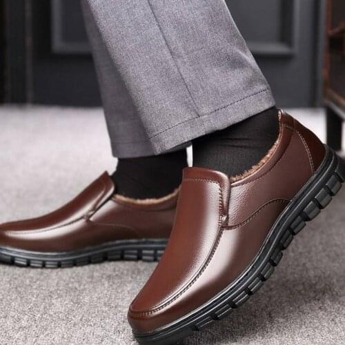 46 Winter Shoes Men Waterproof Warm Slip Ons Snow Chelsea Boots Men Genuine Leather Ankle Shoes Men Brown Botines Hombre Cuero