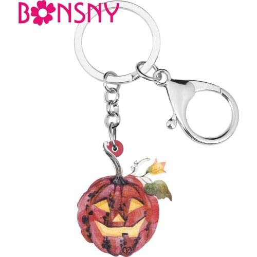 Bonsny Acrylic Halloween Brown Pumpkin Head Keychains Realistic Keyring Jewelry For Women Kids Girl Novelty Gift Bag Decoration