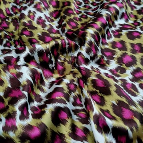 Wholesale Soft Stretchy Satin Fabric Leopard Classic Style Imitate Silk Material Satin Animal Print