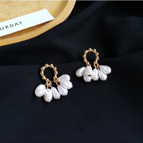 Fashion Jewelry Drop Earrings New Design Sweet Simulated White Teardrop Pearls Earrings For Girl Student Gifts Wholesale