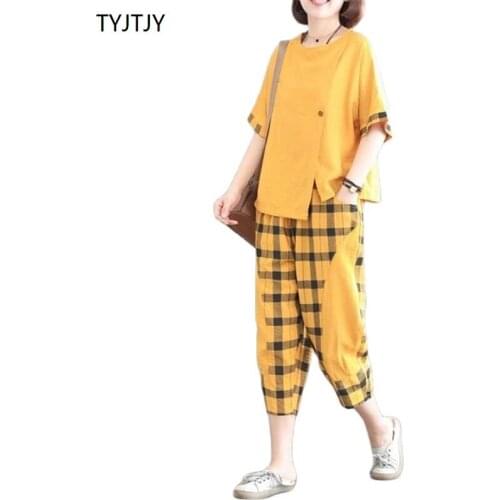2021 New Fashion suit Womens plus size shortsleeved lattice stitching loose two piece Summer Cropped pants tracksuit Women