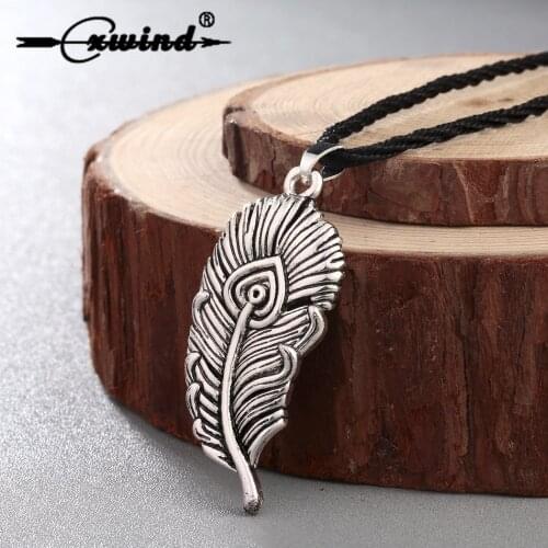Cxwind Retro Slavic Fire-birds Feather Pendant Antique Leaf Shape Firebird Phoenix Feather Necklace Norse Charms Jewelry