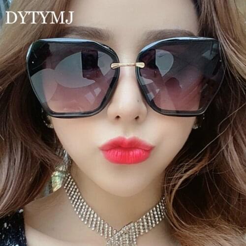 DYTYMJ Oversized Retro Sunglasses Women Brand Luxury Women Sunglasses Square Fashion Metal Brand Designer Oculos De Sol Feminino