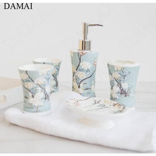 Creativity Chinese Bathroom Accessories Set Ceramic Vintage Painted Red-crowned Crane Crane Five Piece Set Shower Accessories