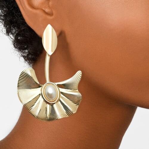 Dangle Earrings MANILAI China