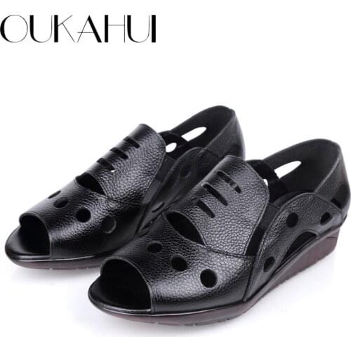 OUKAHUI 2021 Summer Genuine Leather Female Sandals In Flats Gladiators Hollow Out Soft Sole Non-Slip Peep Toe Sandals For Wonen