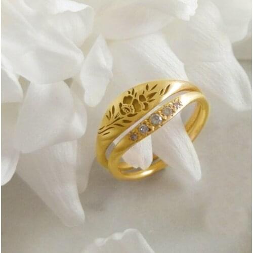 Wholesale Simple Fashion 2 Pcs/Set 5 Mixed Style Carved Hollow Flower Pattern Copper Female Ring for Women Party Jewelry