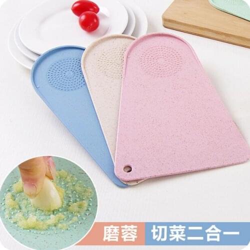 Multifunctional Plastic Cutting Board Kitchen Small Fruit Chopping Board Mini Household Fruit Cutting Mat