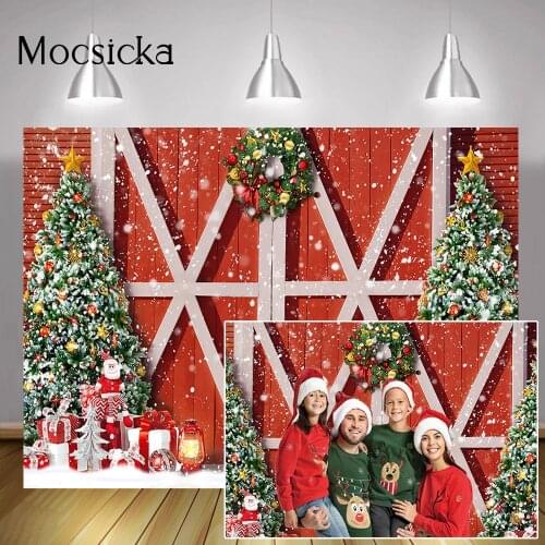 Christmas Retro Red Barn Door Backdrop Winter Snow Gifts Wreath Xmas Trees Background Adult Kids Family Birthday Portrait Photo