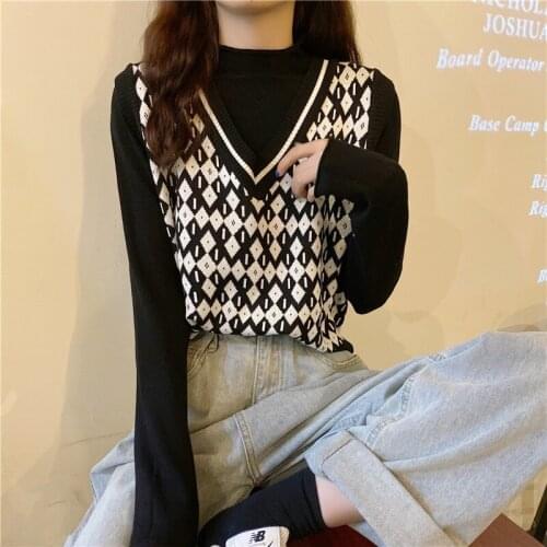 Vintage Knitted Vests for Women Spring Loose Black White Plaid V-Neck Sleeveless Pullover Vest Female Waistcoat Chic Tops