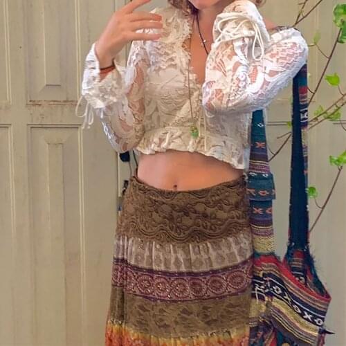 Women Sexy Hollow Out Lace Top Shirts Elegant Pullover T-Shirts White See-through Long Sleeve V-neck Top Summer Femlae Tees