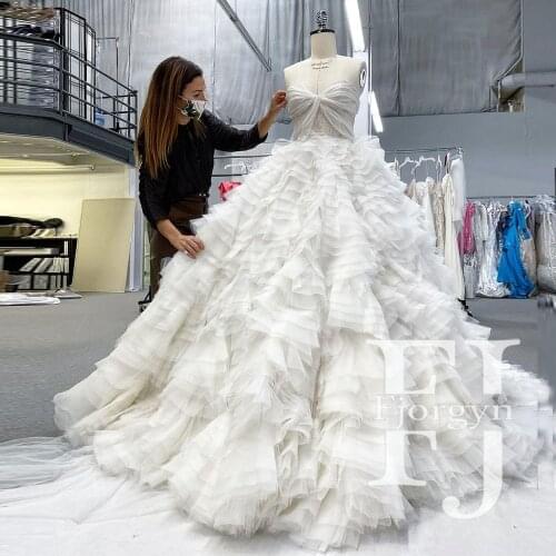 Pure and Elegant White Girls Sweet 16 Princess Dress Puffy Tiered Ruffles Sweep Train Formal Evening Party Gown vestidos Long