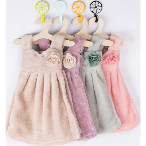 Lovely Dress Super Absorbent Coralline Velvet Bathroom Kitchen Hanger Hand Towel