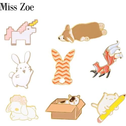 Favorite Animals Enamel Pin Lazy Corgi Nine Tailed Fox Bunny Cat Brooch Bag Lapel Pin Cartoon Badge Jewelry Gift Kids Girl
