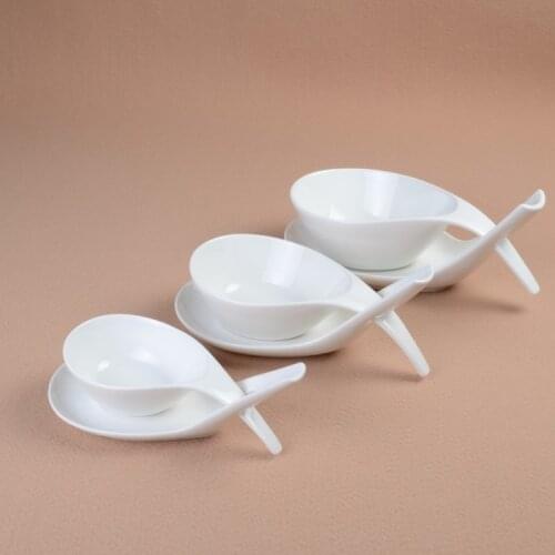 Novel Spoon-Shaped Ceramic Serving Bowl and Saucer Decorative Porcelain Flavouring Dish with Handle Dinnerware and Kitchenware