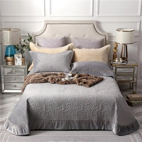 Fleece Quilted Bedspread Coverlet Set Ultra Soft Grey Brown Solid color Bed Cover set Queen size Bedspread Pillow shams