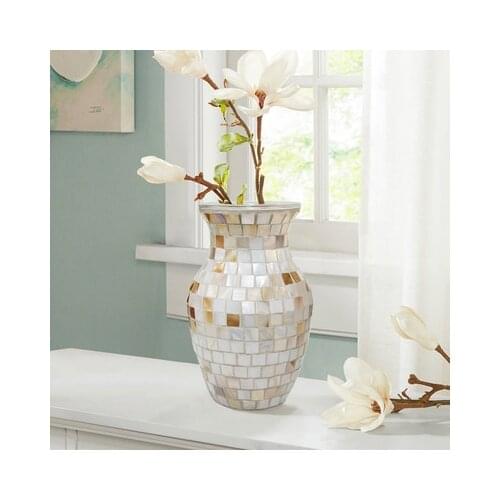 The Nordic pure manual white shell Mosaic glass vase vogue to live in the guest restaurant decoration decoration flower receptac