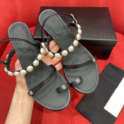 2021 European And American Summer Round Head Pearl Women Sandals Comfortable And Fashionable Ins Net Red Sandals Women