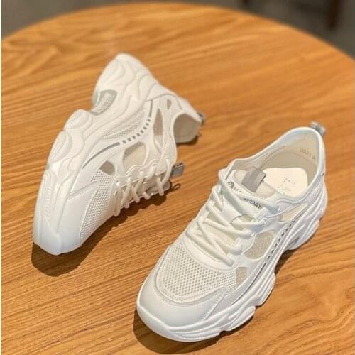 2021 New Fashion Casual and Comfortable Sneakers Mesh Surface Hollowed Breathable Running Shoes