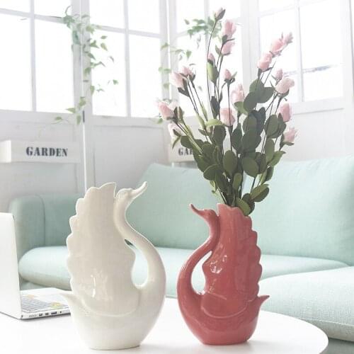 Simple Nordic Style White and Red Swan Ceramic& Porcelain Vase For Table Desk Decoration Vase Home Decor