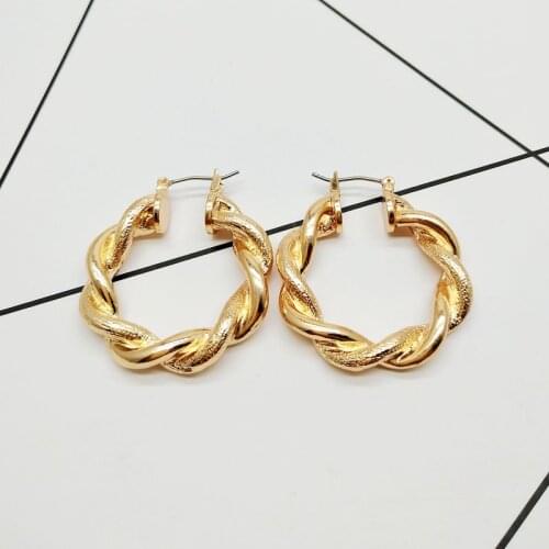 Texture, fashionable temperament, Celebrity Street photo, geometric retro court metal earrings, female f58-10