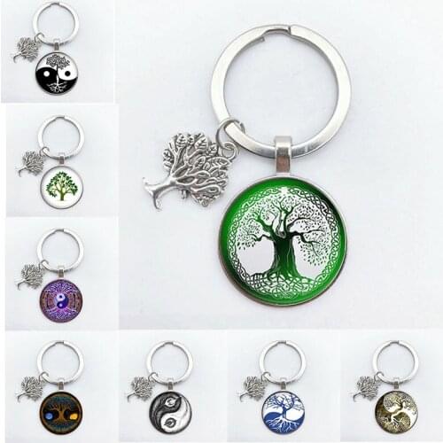 Vintage Tree Of Life Keychain Silver-Plated Metal Key Ring Holder Glass Cabochon Tree Of Life Car Bag Handbag Accessory Key Ring