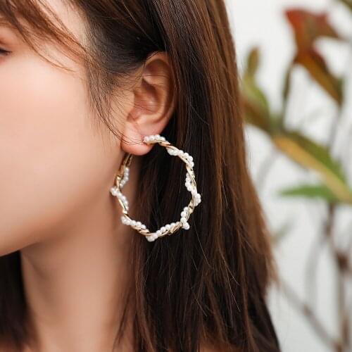 Elegant Handmade Winding Simulated Pearls Hoop Earrings Female Big Circle Round Pendientes Earrings For Women Wedding Jewelry