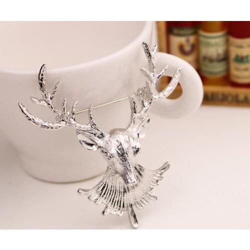 Fashion Vintage Deer Reindeer Brooch Collar Pin Jewelry Gift for Christmas Silver Color Gold