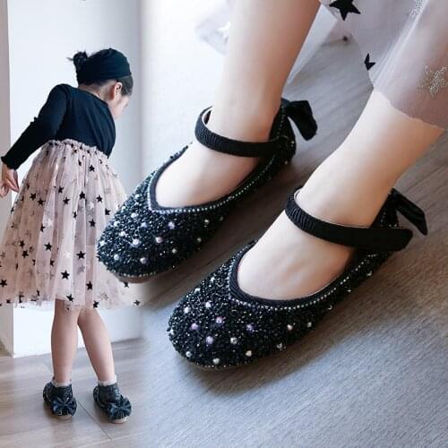2020 Girls Shoes New Fashion Toddler Sandals Kids Childrens Bling Pearl Bowtie Princess Hook Loop Breathable Leather Shoe Baby