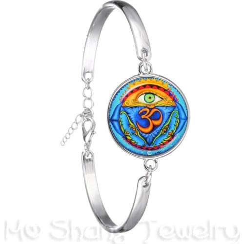 Egypt Pyramid Annuit Coeptis Eye of Providence Masonic Sign Bracelet Sacred Geometry Llluminati Silver Plated Bangle For Women