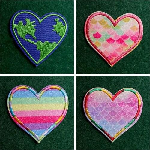 2pcs/lot Cartoon Heart Patches Iron on Patch on Clothes Stripes Sticker Embroideried Patches Clothing Rainbow Smile Patch Jacket