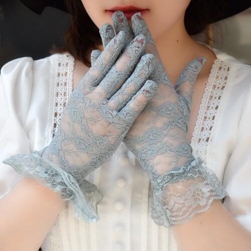 1 Pair Grace Autumn Summer Women Short Tulle Gloves Stretchy Lace Spots Lotus Leaf Sheers Flexible Accessories Full Finger