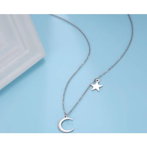 Cazador Simple Fashion Moon and Star Pendant Choker Necklace Stainless Steel Chain Necklace Women Wedding Party Birthday Jewelry
