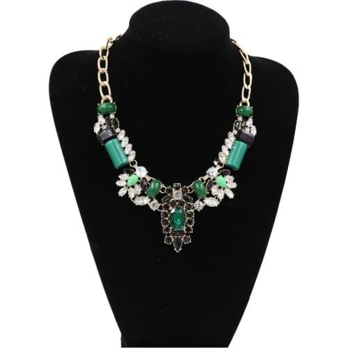 Fashion Women Trendy Vintage Light Yellow Gold Color Green And Black Clear Mixed Color Resin Stone Statement Necklace Jewelry