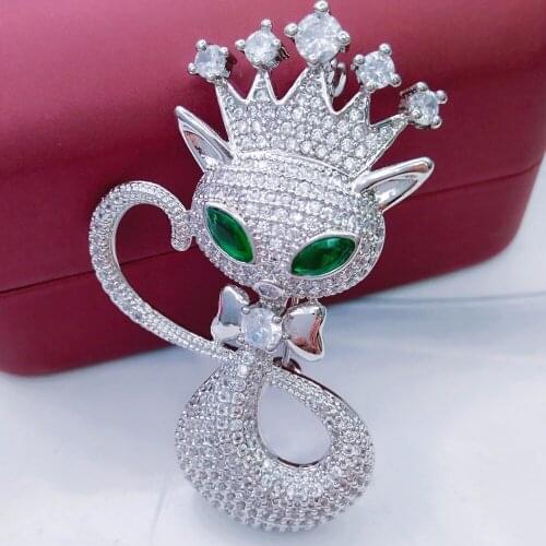 Crown Foxy Brooch For Women Pins Cute Funny Birthdat Gift CZ Crystal Brooches Jewelry Animal Brooch Hats Scarf Clips Accessories