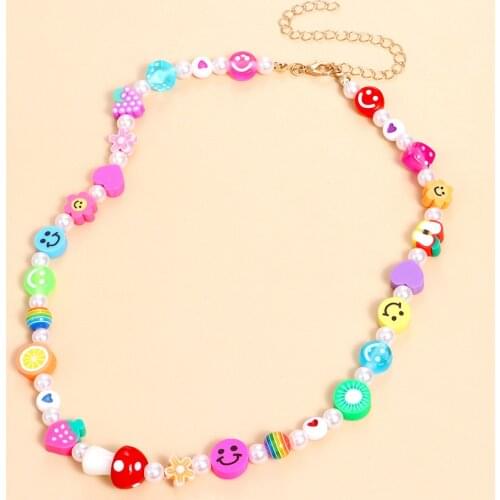 Fashion Imitation Pearl Chain Choker Necklace for Women Cute Resin Fruit Acrylic Smiley Beaded Clavicle Chain Necklace Jewelry