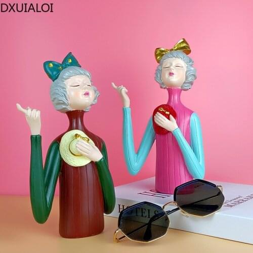 DXUIALOI Creative Girl Glasses frame Decoration Resin Crafts Home Living Room Dresser Earrings Necklace Storage Decoration