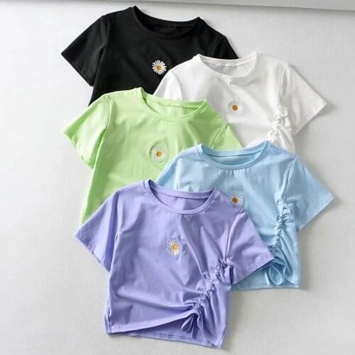 Ins wind casual round neck small T-shirt asymmetric pleating high waist short T-shirt retro daisy embroidery slim DLSY1659