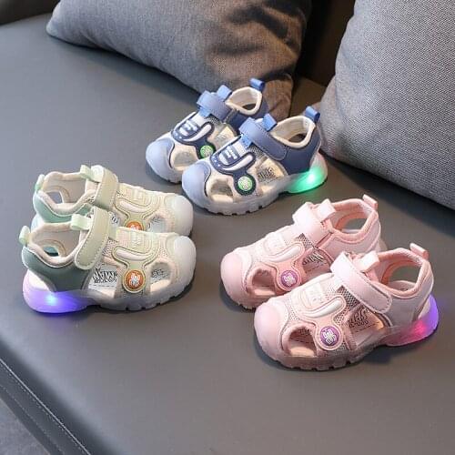 Boys New Glowing LED Lights Shoes Kids Breathable Mesh Toddler Shoes Girls Light Baby Casual Non-slip Soft Sole Running Shoes
