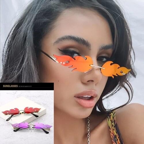 Glasses Luxury Fashion Fire Flame Sunglasses Women Rimless Wave Sun Glasses Metal Shades For Vintage Women Mirror Eyewear